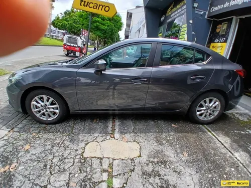 Mazda 3 2.0 Touring