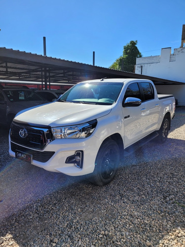 Toyota Hilux 2.8 Cd Srv 177cv 4x2 At