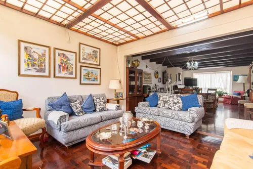 Casa En Venta En Las Margaritas. Cod V7149