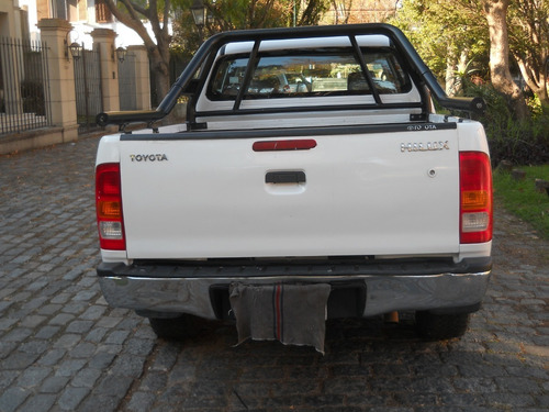 Imagen 4 de 12 de Toyota Hilux Sr Full 3.0 4x4 Cabina Doble