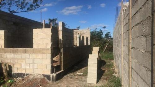 Imagem 3 de 3 de Casa Semi Acabada No Bairro Luizamar Mirim, Em Itanhaém.
