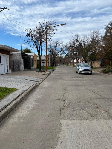 Casa Céntrica S/ Lote Propio | Zona Parque Agricultura
