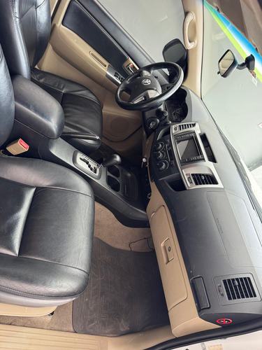 Toyota Hilux SW4 2.7 Sr 5l 4x2 Flex Aut. 5p