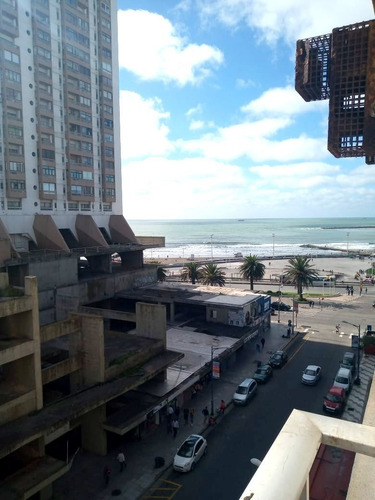 Imagen 2 de 11 de Venta / Departamento 2 Ambientes A La Calle Con Cochera / Mar Del Plata