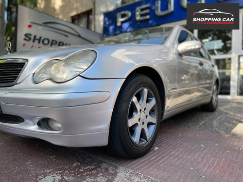 Imagen 4 de 17 de Mercedes-benz C220 Cdi 2.5 2004