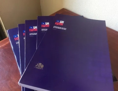 Imagen 3 de 6 de Nueva Constitución Para Chile 2022 Final + Regalos Santiago