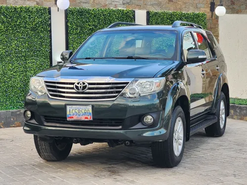 Toyota Fortuner Sr 4x4
