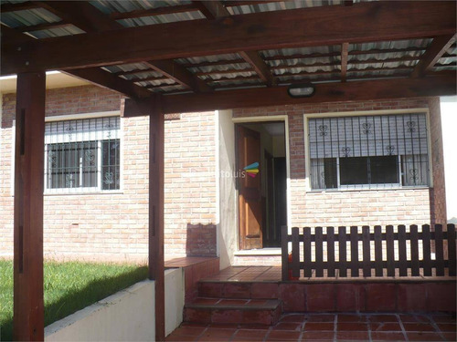 Casa 3 Dormitorios, 2 Baños, Patio, Cochera Impecable Estado