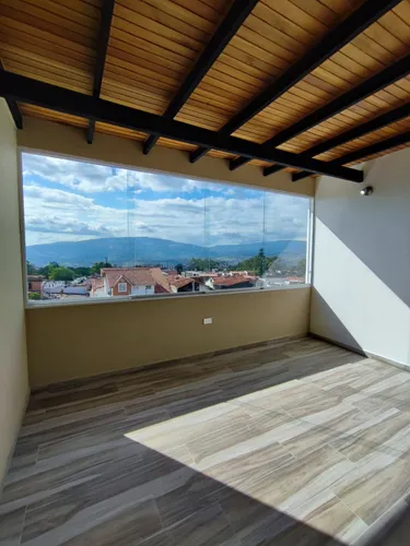 Casa En Urb Agua Clara