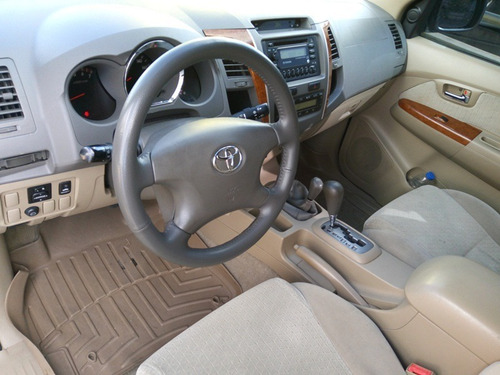 Imagen 12 de 14 de Toyota Fortuner