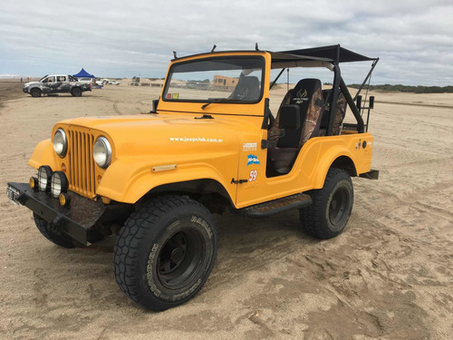 Imagen 1 de 8 de Jeep Ika Corto 4x4 Alta Y Baja Motor Falcon Carroceria Fibra