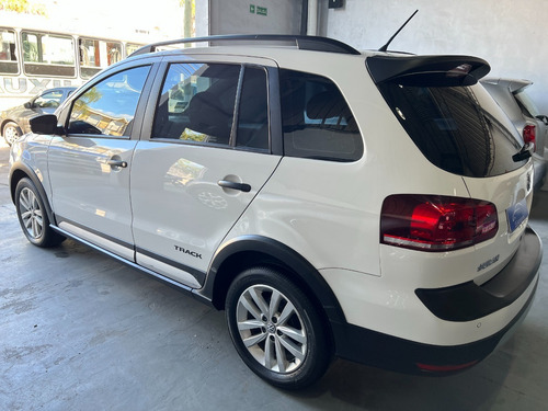 Imagen 9 de 14 de Volkswagen Suran 1.6 Track Les Automotores