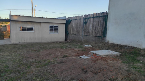 Venta Casa 2 Dormitorios Concordia Barrio Golf