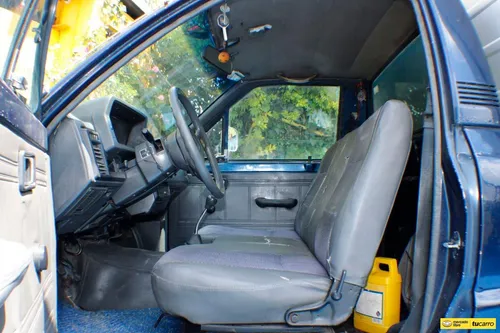 Mazda B2000 2.0