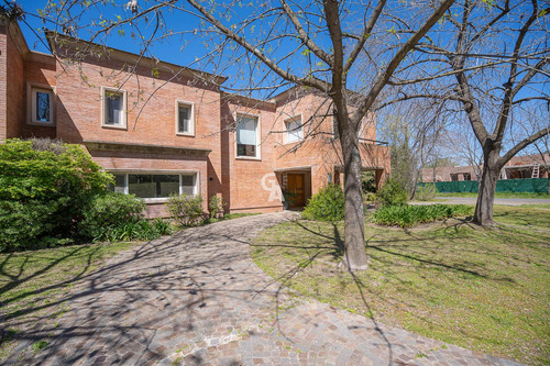 Casa En Venta En Mayling C.c Al Golf