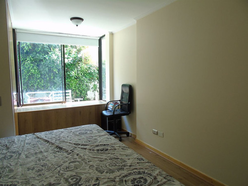 Depto En Venta De 4 Dorm , Con Patio 1er Piso. En La Reina