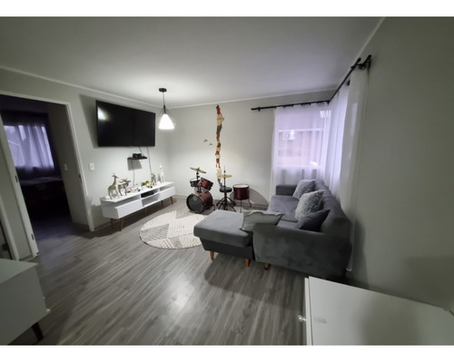 Propiedad Completamente Remodelada, Gran Oportunidad, Estanc