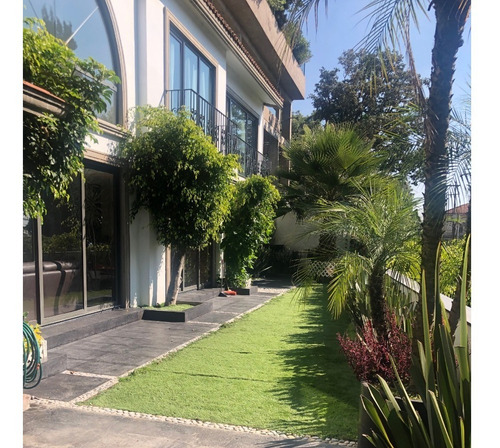 Imagen 3 de 26 de Acogedora Casa En Venta En Calle Cerrada Con Vigilancia