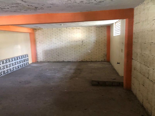 Venta Local Com. 924.21 M² Col. Alazan Alamo Temapache Ver.