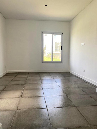 Casa Con Pileta En Barrio Cerrado Club Manuel Belgrano, La Pista, Maschwitz, Escobar, G.b.a. Zona Norte
