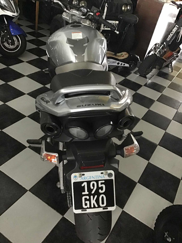 Imagen 4 de 8 de Suzuki Gsr