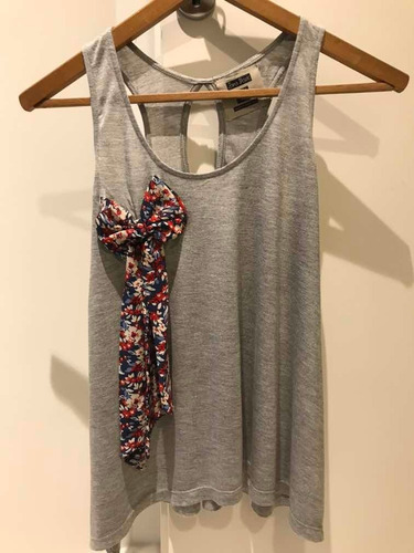 Musculosa Zara Gris Con Aplique Mujer