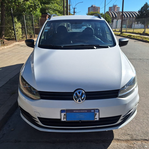 Volkswagen Suran 1.6 Comfortline 101cv