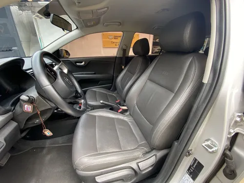 Kia Rio 1.4 Vibrant At 2020