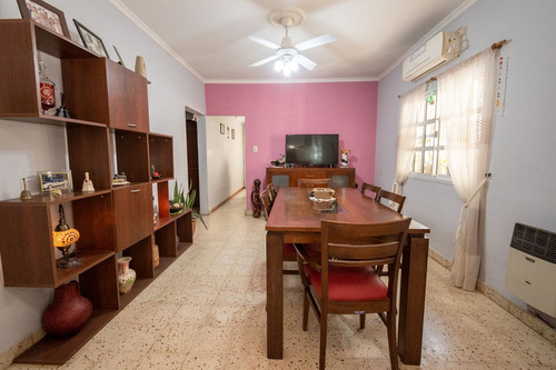 Se Vende Casa Interna Muy Grande En Barrio Roma