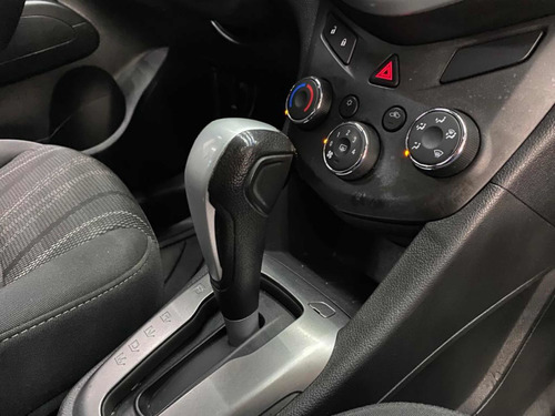 Imagen 12 de 15 de Chevrolet Sonic 2017 1.6 Lt At