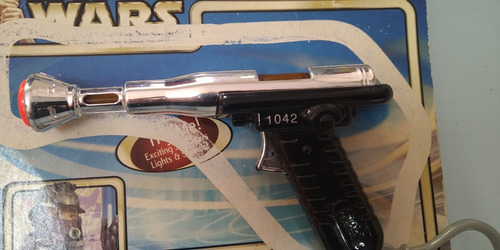 Star Wars Zam Wesell Sound And Light Blaster (Usado)