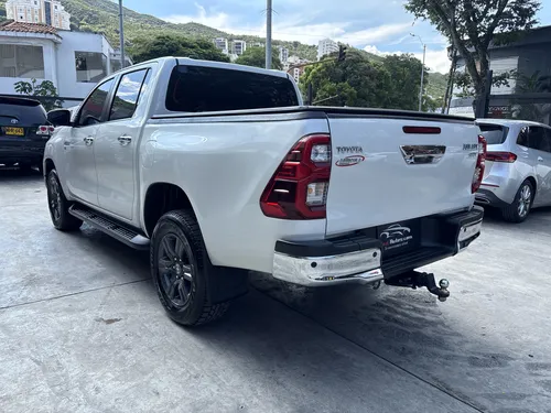 Toyota Hilux 4.0l Tp 4000cc 4x4 7ab Tc R17