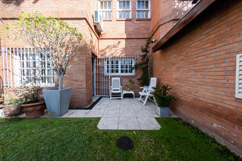 Casa 5 Ambientes Parque Cochera Quincho Parrilla