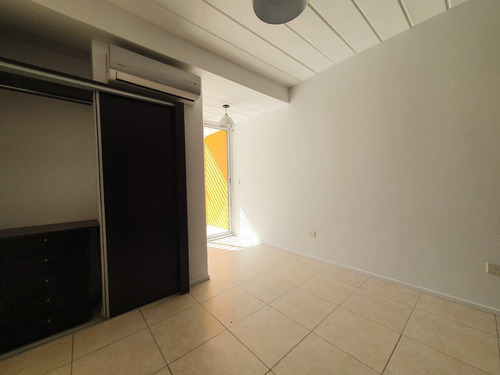 Departamento Amoblado Con Patio En Venta