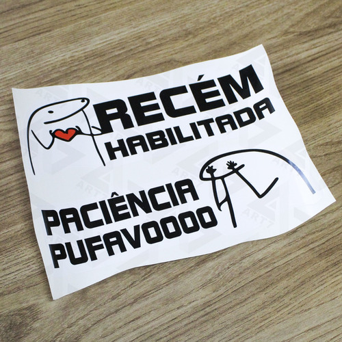 Kit 2 Adesivos Recém Habilitada Paciência Pufavo Meme Flork