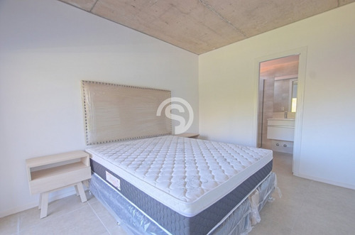 Apartamento En Alquiler - Punta Del Este- Ref: 3633