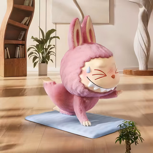 Labubu Perezoza The Monsters Edición Limitada Lazy Yoga