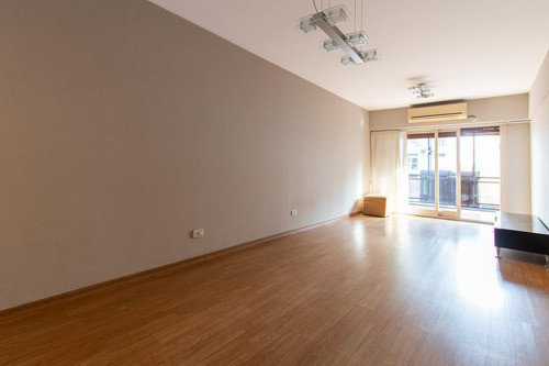 Departamento 4 Amb En Venta En Av. Montes De Oca Al 1100 Barracas Caba