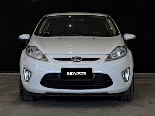 Imagen 3 de 15 de Ford Fiesta Kinetic Design 1.6 120cv Titanium 2013
