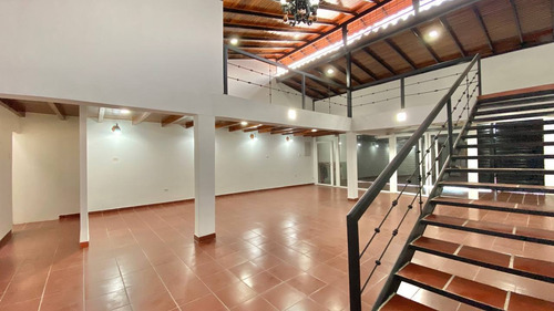 Imagen 4 de 19 de Local Comecial Alquiler Calle 10 Barrio Obrero