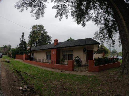 Imagen 1 de 14 de Casa En Venta, Las Casuarinas Esq. Sarmiento, Parque Belén, Belén De Escobar