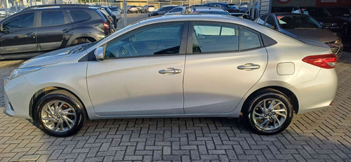 Toyota Yaris 1.5 16V FLEX SEDAN XS MULTIDRIVE