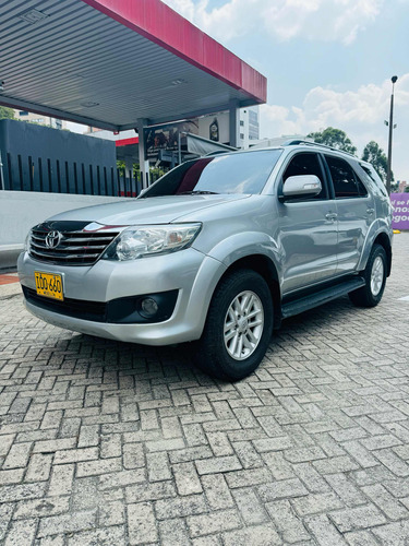 Toyota Fortuner 2.7l 4x2