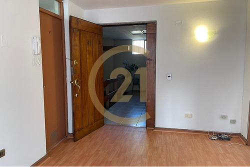 Penthouse Con Terraza Privada En Providencia