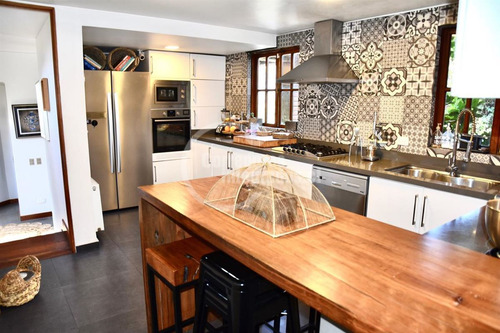 Casa En Venta En 4 Dormitorios Golf Lomas Dehesa