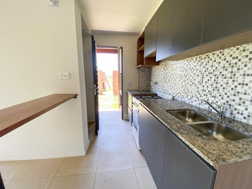 Condo Del Pinar - Dúplex Dos Dormitorios En Venta En General Lagos