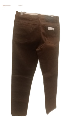 Pantalon De Mezclilla Cafe Talla 32 Slim Fit