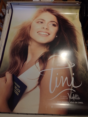 Tini El Gran Cambio De Violetta Póster 1 La Plata 