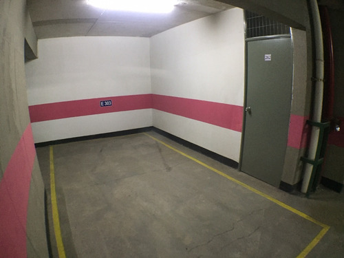 Imagen 1 de 9 de Arriendo Bodega De 14 Mtrs Cuadrados/ Mas Estacionamiento