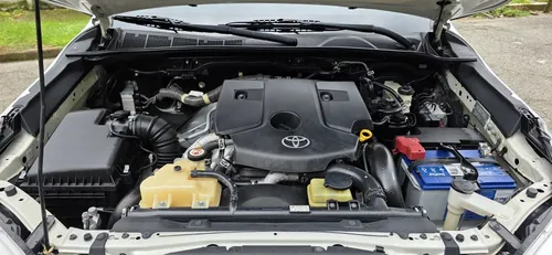 Toyota Hilux 2.4l